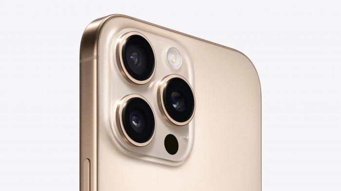 iPhone 16 Proの最大カメラ